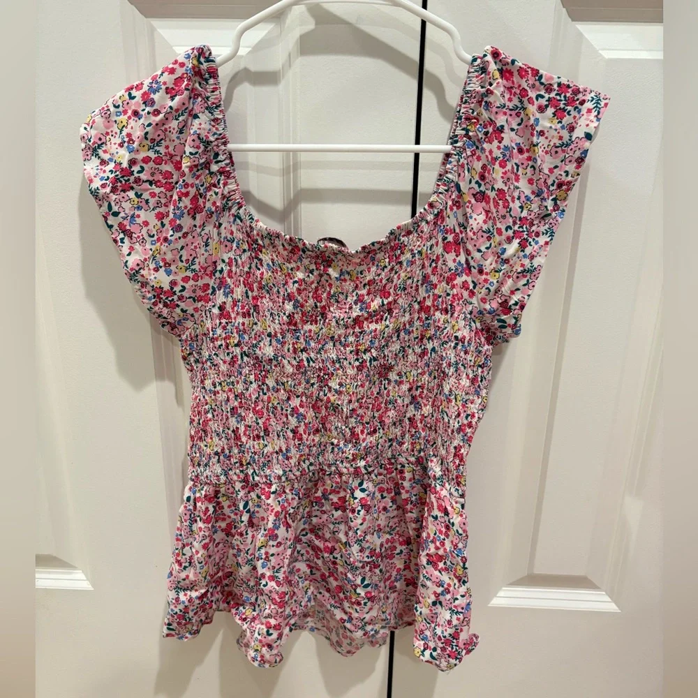 Smocked Multicolored Floral Top Size M - Picture 5 of 7